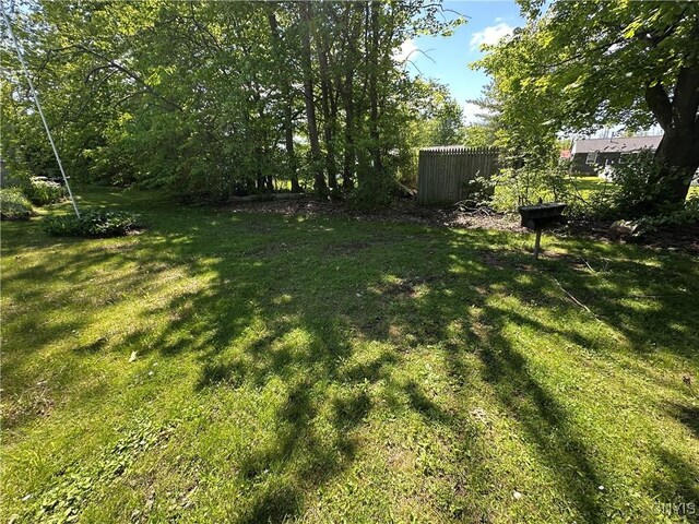 9385 Wickham Dr, Cicero, NY 13029 - view of yard
