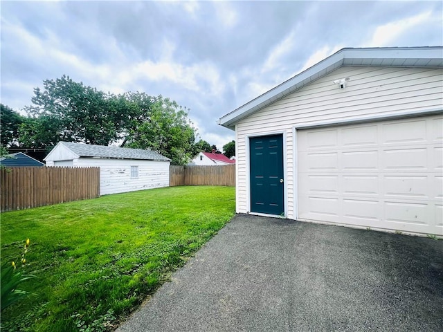 305 S Hoffman St, Elmira-City, NY 14904 - view of garage