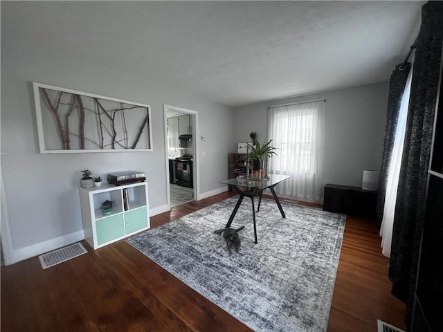 305 S Hoffman St, Elmira-City, NY 14904 - office featuring wood finished floors and baseboards