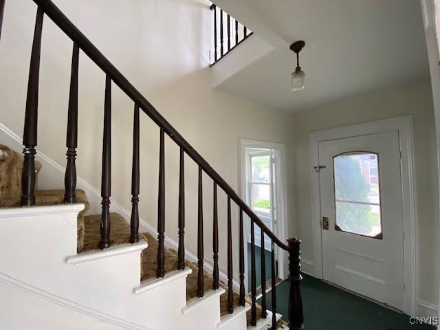 3 Genesee St, New Berlin, NY 13411 - foyer featuring stairway
