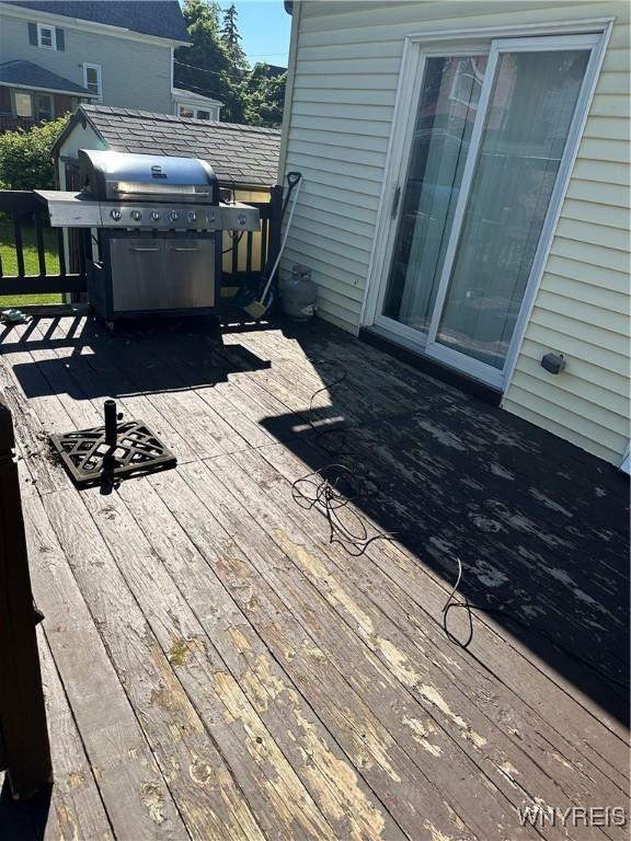125 Spaulding St, Buffalo, NY 14220 - wooden terrace featuring a grill