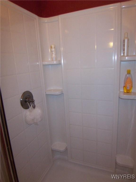 8330 Greiner Rd, Clarence, NY 14221 - bathroom featuring a stall shower