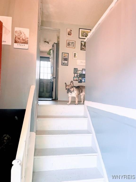 6954 Academy Ln, Lockport-Town, NY 14094 - view of stairway