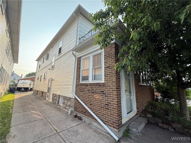46 Cunard Rd, Buffalo, NY 14216 - view of side of home featuring brick siding