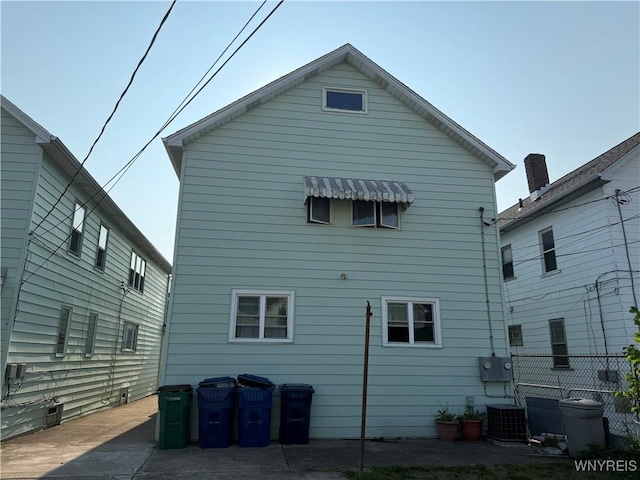 189 Lovering Ave, Buffalo, NY 14216 - view of rear view of property