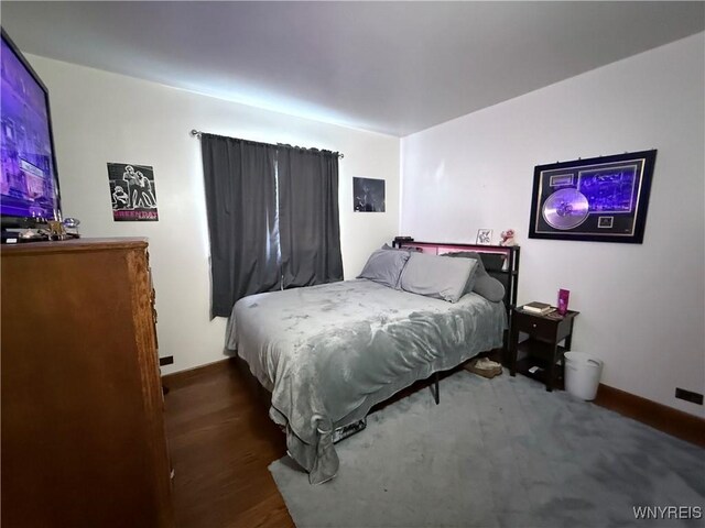189 Lovering Ave, Buffalo, NY 14216 - bedroom featuring baseboards and wood finished floors