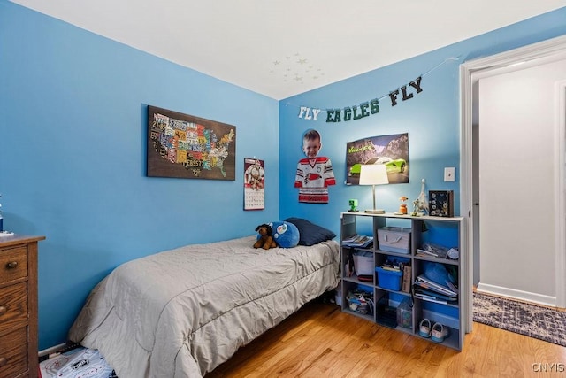 622 Stinard Ave, Syracuse, NY 13207 - bedroom featuring wood finished floors