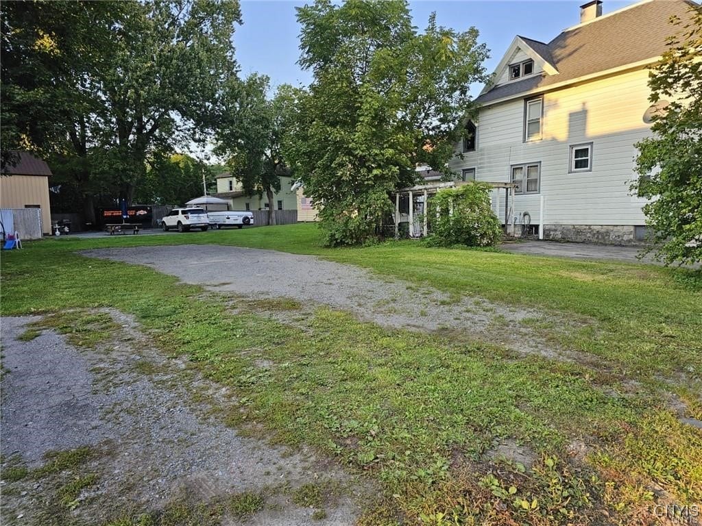 47 Logan St, Auburn, NY 13021 - photo 2
