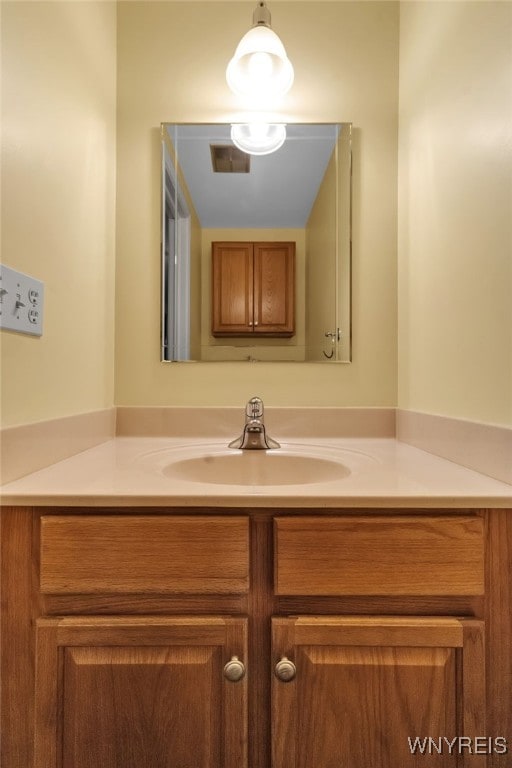 4640 Pine Mnr Unit W, Clarence, NY 14031 - bathroom with vanity