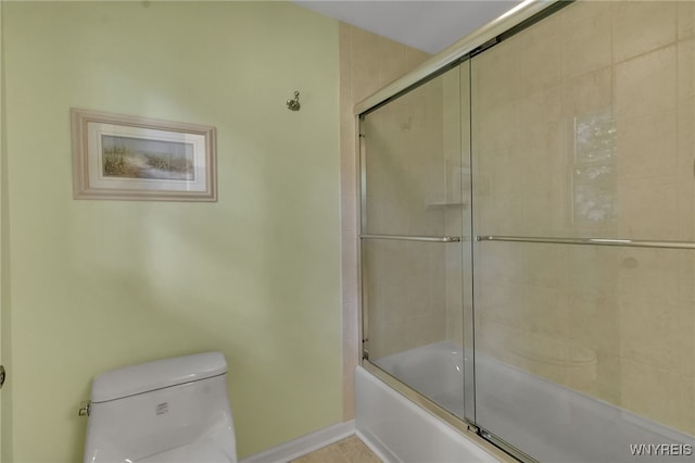 4640 Pine Mnr Unit W, Clarence, NY 14031 - bathroom with toilet, bath / shower combo with glass door, and baseboards
