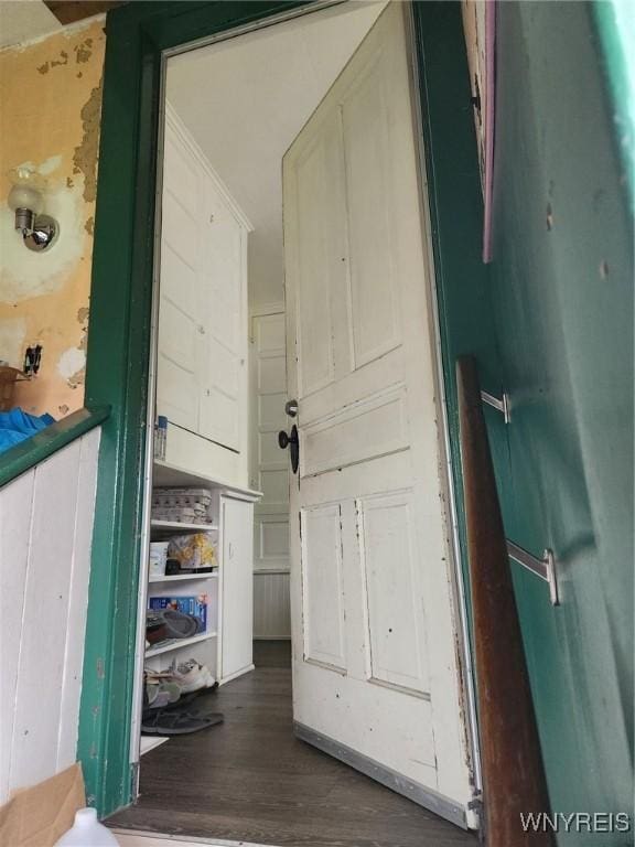 158 Keil St, North Tonawanda, NY 14120 - hall featuring wood finished floors