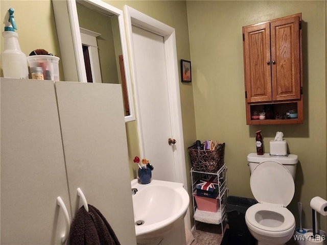 158 Keil St, North Tonawanda, NY 14120 - half bathroom featuring toilet and a sink