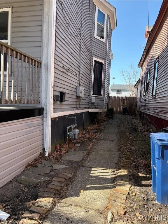 360 Watson St, Buffalo, NY 14212 - view of side of home