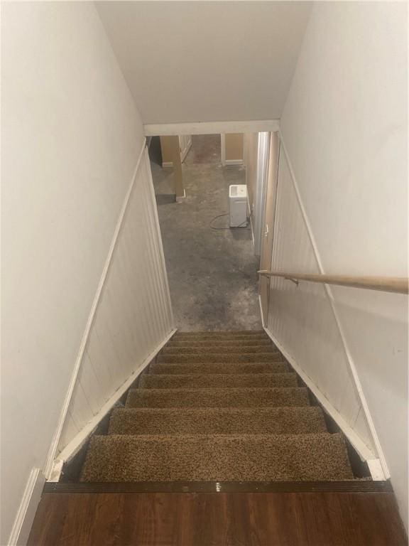 6 Gemini Cir, Gates, NY 14606 - view of stairs