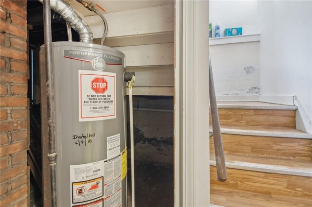 865 Harvard St, Rochester, NY 14610 - utilities with gas water heater