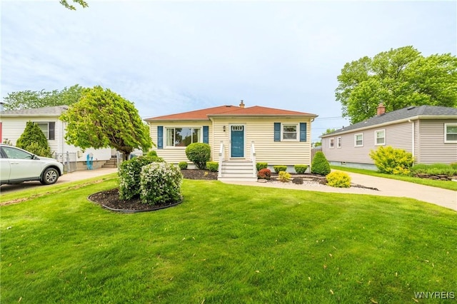 80 Hilton Blvd, Amherst, NY 14226 - view of front of house with a front yard