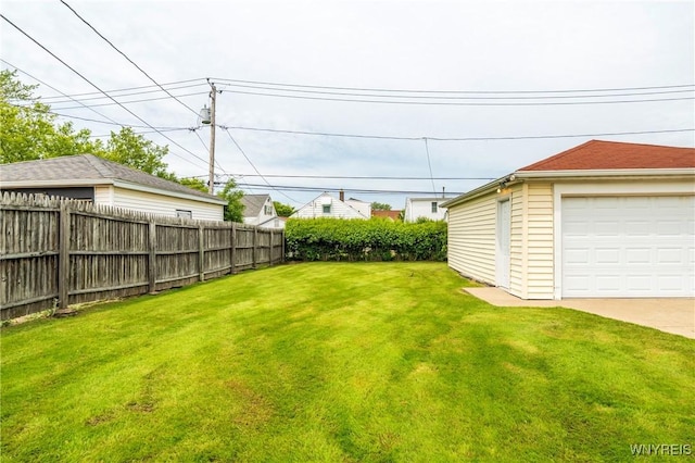 80 Hilton Blvd, Amherst, NY 14226 - view of yard with a garage