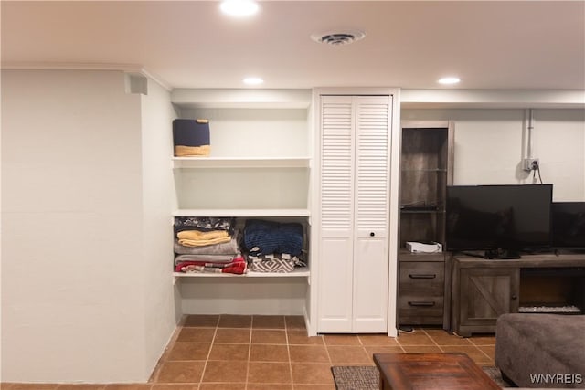 50 Cambria St, Lancaster, NY 14086 - view of closet