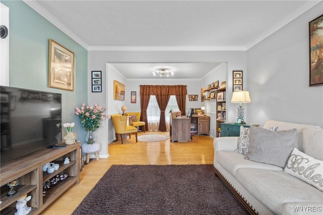 1660 Shallow Creek Trl, Webster, NY 14580 - living room with light wood-type flooring, crown molding, and baseboards