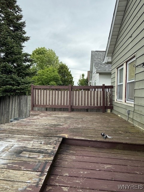 244 Parkwood Ave, Tonawanda-Town, NY 14217 - view of wooden deck