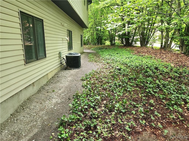 6731 Chestnut Ridge Rd, Orchard Park, NY 14127 - view of yard with central AC