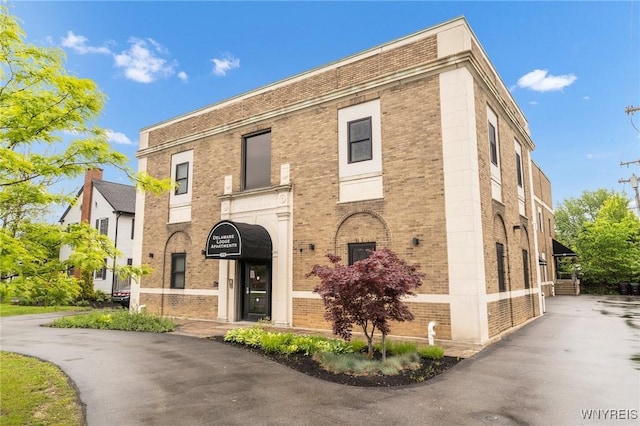 173 Delaware Rd, Tonawanda-Town, NY 14217 - photo 2