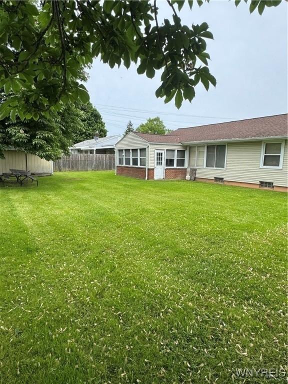 1104 98th St, Niagara Falls, NY 14304 - view of yard