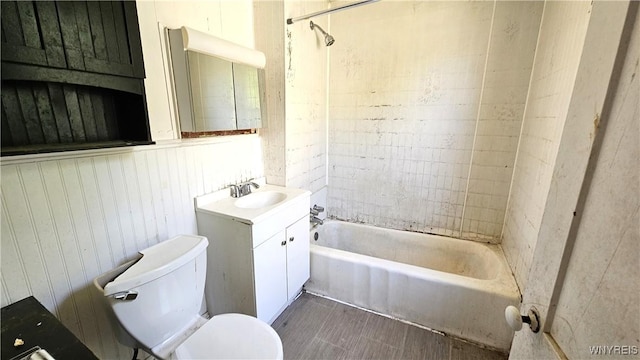 198 Mulberry St, Buffalo, NY 14204 - full bath featuring toilet, vanity, and shower / washtub combination