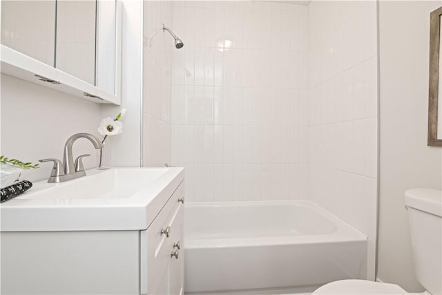 131 Pomona Dr, Greece, NY 14616 - full bath with toilet, vanity, and tub / shower combination