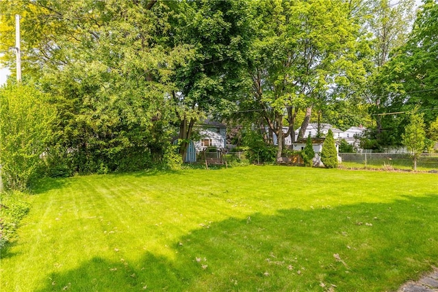 1711 N Winton Rd, Irondequoit, NY 14609 - view of yard