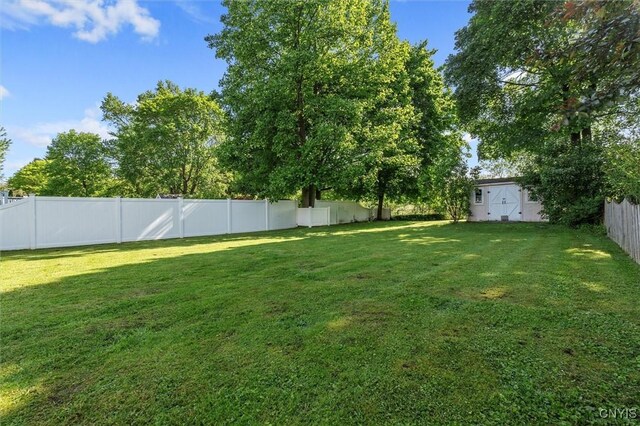 210 N Hoopes Ave, Auburn, NY 13021 - photo 33