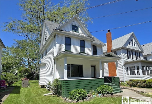 759 Deer St, Dunkirk-City, NY 14048 - traditional style home with covered porch and a front yard