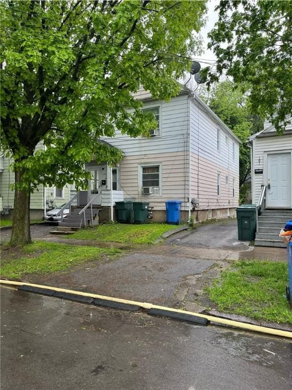 157-159 Michigan St, Rochester, NY 14606 - view of front of house