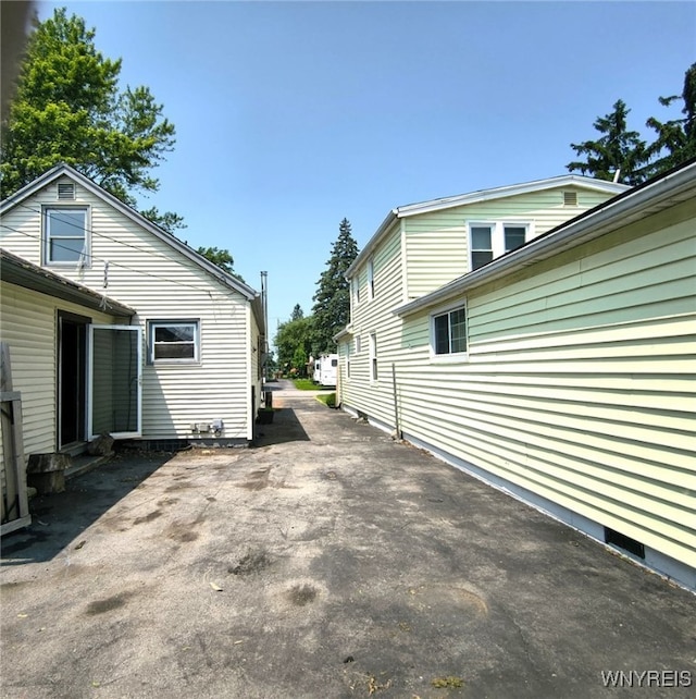 55 Awood Pl, Cheektowaga, NY 14225 - view of side of property