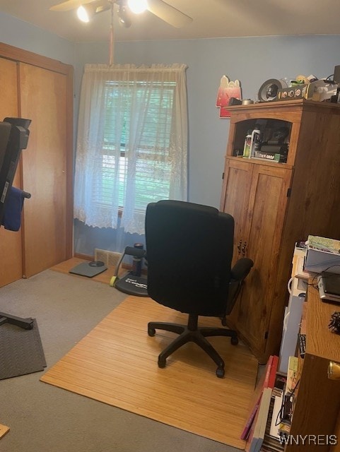 1003 98th St, Niagara Falls, NY 14304 - office space with a ceiling fan