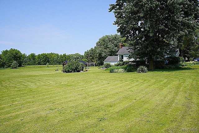 2477 Ridge Rd, Lewiston, NY 14131 - view of grassy yard