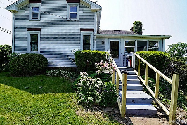 2477 Ridge Rd, Lewiston, NY 14131 - view of front facade featuring a front lawn