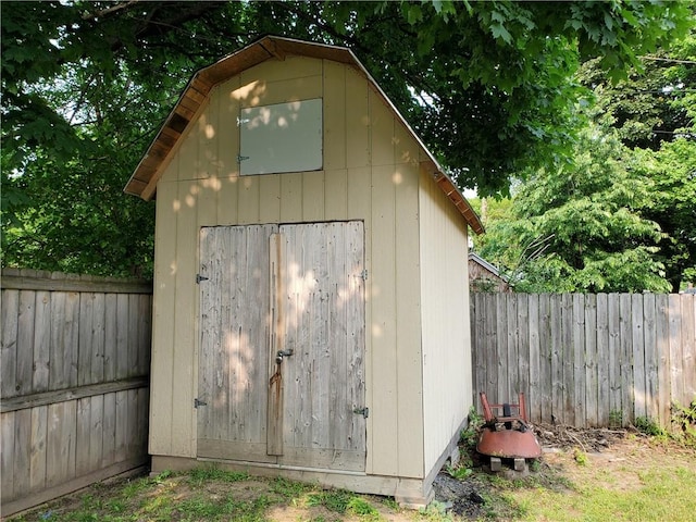526 Winchester St, Rochester, NY 14615 - view of shed with a fenced backyard