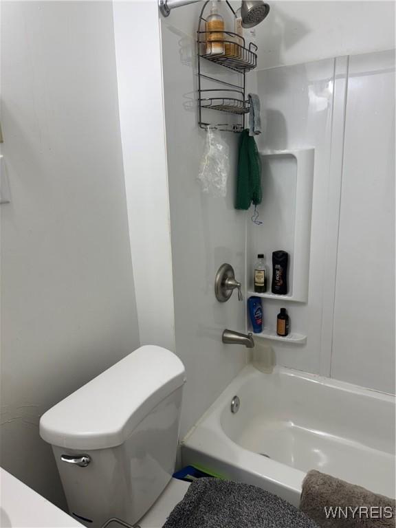 44 Freeman St, Buffalo, NY 14215 - full bathroom featuring tub / shower combination and toilet