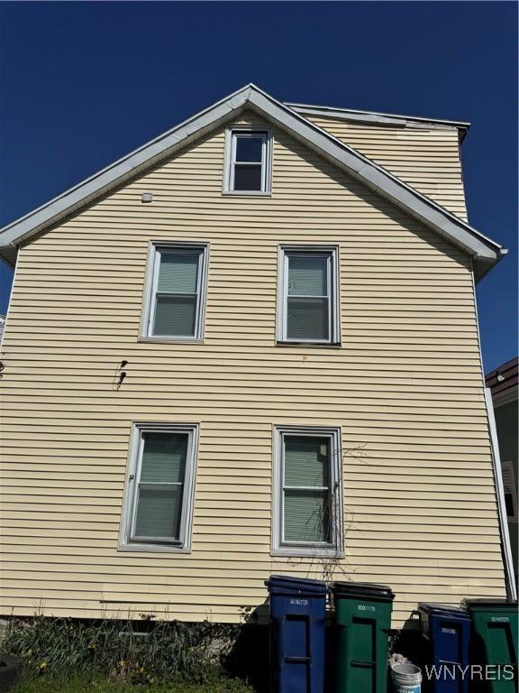 44 Freeman St, Buffalo, NY 14215 - view of home's exterior