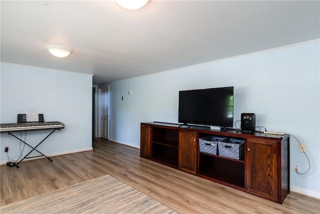 25 Highland Dr, Corning-City, NY 14830 - living area with light wood-style floors and baseboards