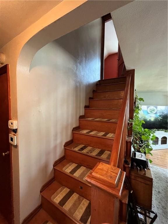 1214 S Main, Southport, NY 14904 - stairway with arched walkways