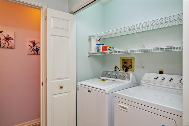 8 Harrier Cir, Henrietta, NY 14623 - laundry room featuring washing machine and clothes dryer