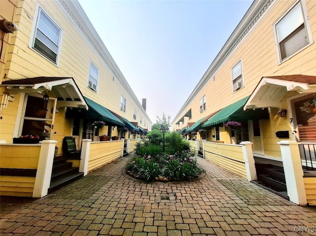 7 Genesee Ct, Utica, NY 13502 - view of property exterior