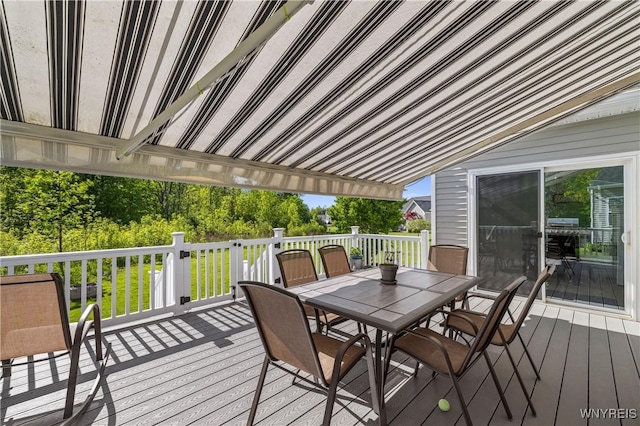 1 Skylark Ln, Wheatfield, NY 14304 - wooden deck with outdoor dining area