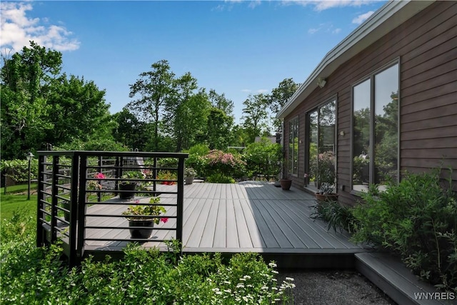 9325 Hunting Valley Rd N, Clarence, NY 14031 - view of deck