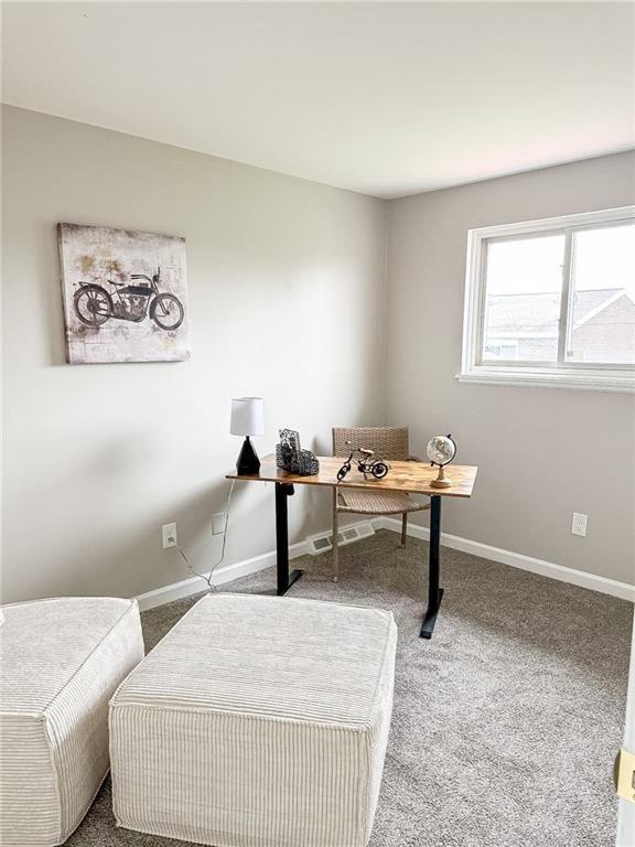 90 Fox Run, Gates, NY 14606 - office space featuring carpet floors and baseboards