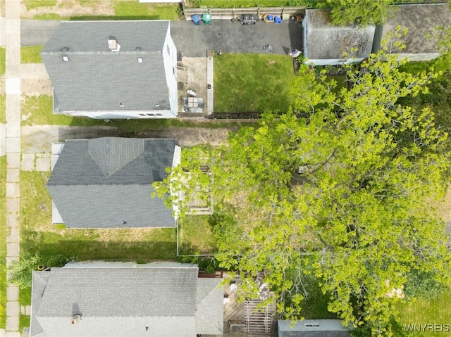 2215 S Ave, Niagara Falls, NY 14305 - aerial view of property and surrounding area