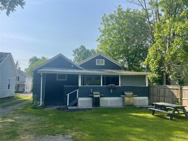 207 E Elm St, Oneida-Inside, NY 13421 - view of front of home