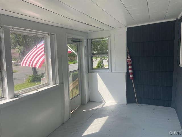 207 E Elm St, Oneida-Inside, NY 13421 - view of unfurnished sunroom